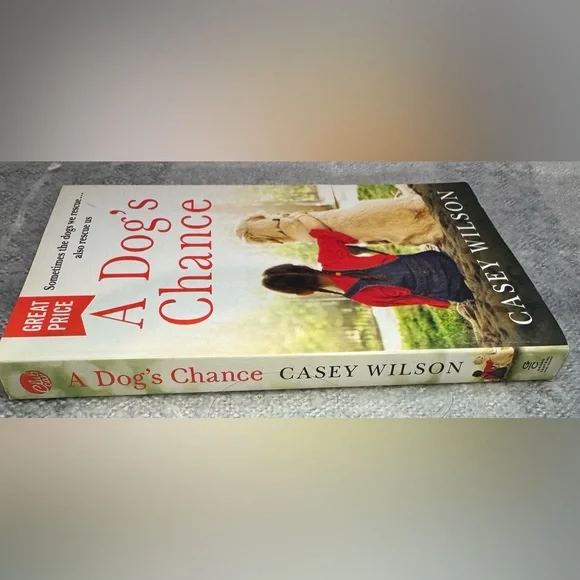 A Dog's Chance by Casey Wilson - Softcover Edition - Picture 4 of 8